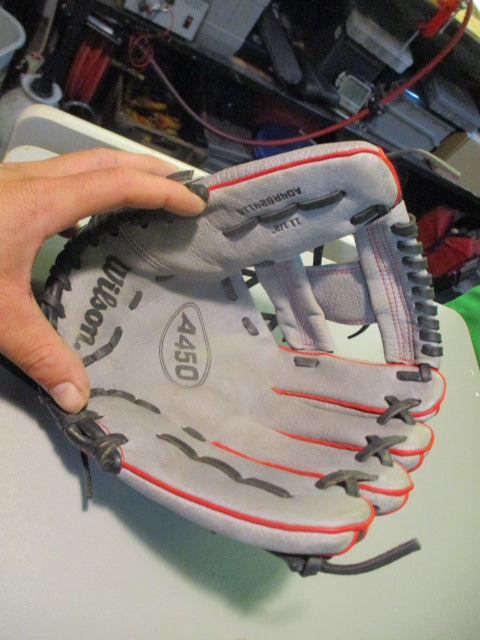 Used Wilson A450 11.5
