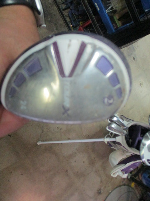 Load image into Gallery viewer, Used Tour X Junior 5 - Piece Golf Set Driver,3 Hybrid,2 Hybrid 7 Iron,9 Iron -RH

