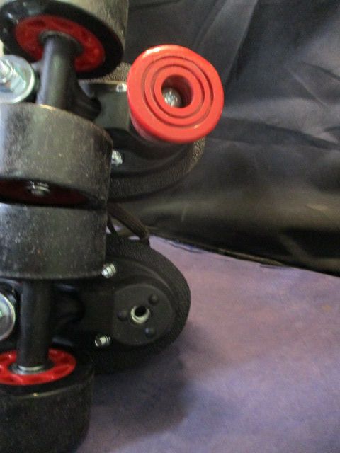 Used Chicago Skates Sidewalk Roller Skates Youth Size 1 - missing one stopper