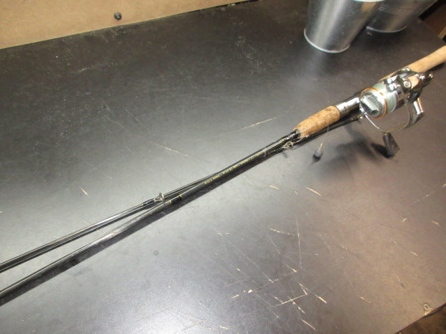 Load image into Gallery viewer, Used Pflueger Monarch Spinning Combo Fishing Rod

