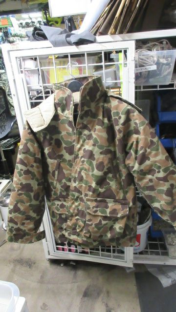 Used Vintage Gamehide 4 in 1 Reversible Multi-Layer Jacket Adult Size Medium