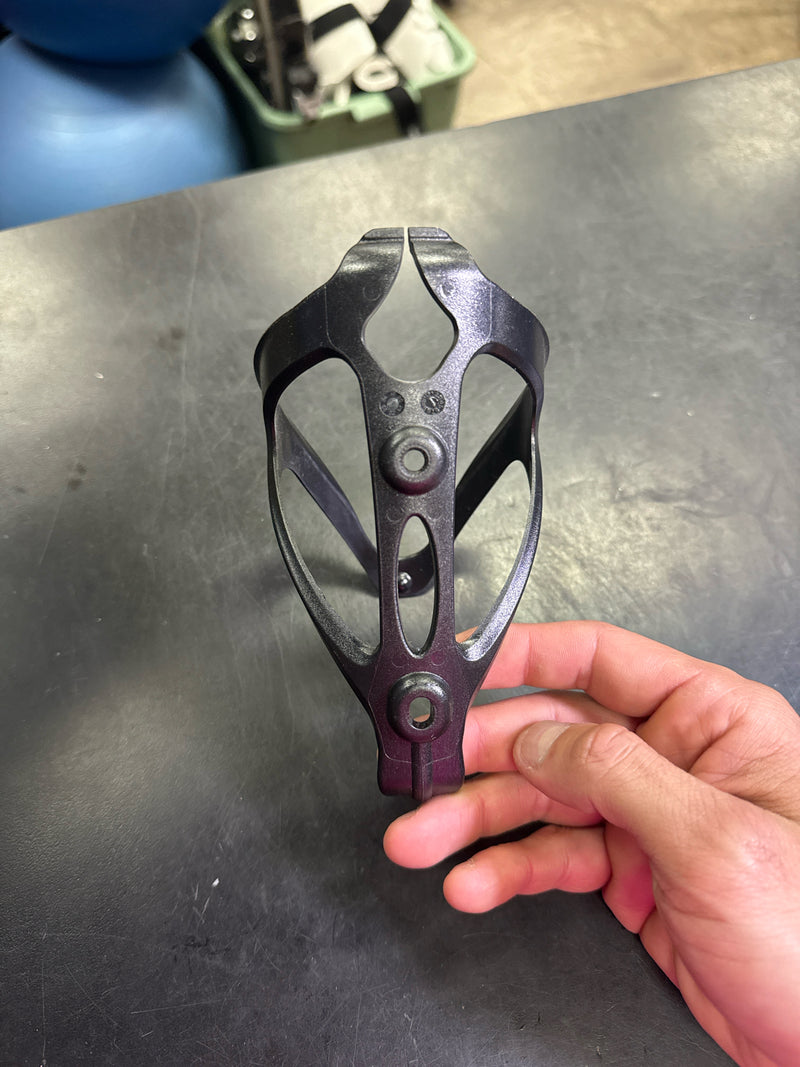 Load image into Gallery viewer, Used Foundation Composite Bottle Cage
