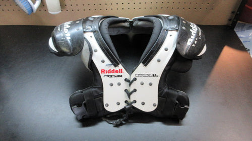 Used Riddell Warrior 11X - Size YTH Medium 12-13