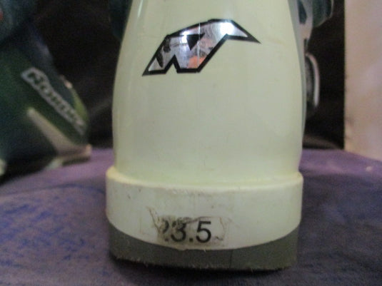 Used Nordica SM10 Olympia Ski Boots Size 23.5