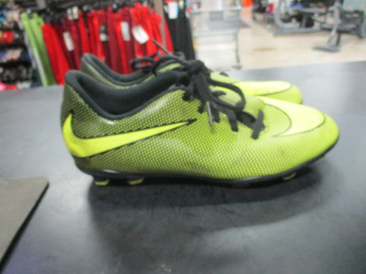 Used Nike Size Youth 5 Soccer Cleats