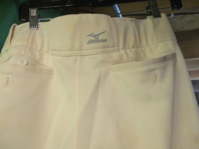 Load image into Gallery viewer, Used Mizuno Open Bottoms Size Adult Medium
