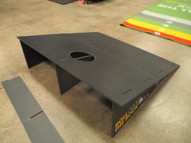 Load image into Gallery viewer, Used Roll the Rock Putting Challenge Mat (10'x2')
