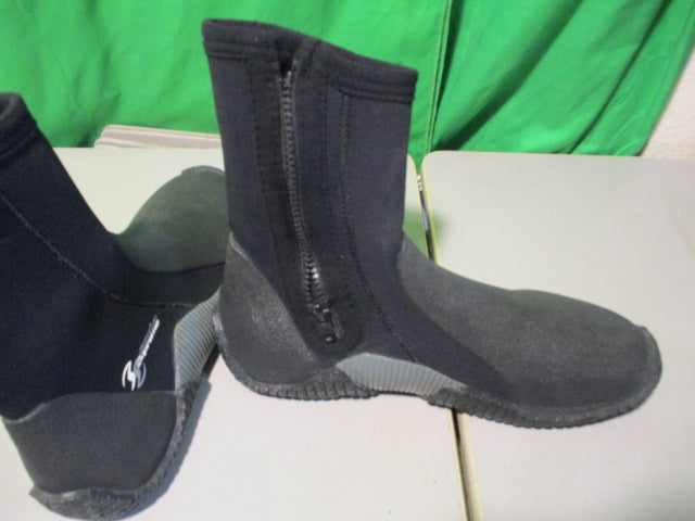 Load image into Gallery viewer, Used Scuba Supreme Size 10 Neoprene DIVE BOOTS
