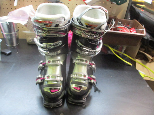 Used Nordica Cruise 75 Ski Boots Size 24