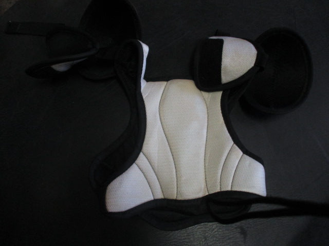 Load image into Gallery viewer, Used CCM NHL LTP Size Youth Medium Hockey Shoulder Pads
