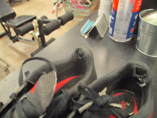 Load image into Gallery viewer, Used Adidas Soccer Cleat (has Wear)
