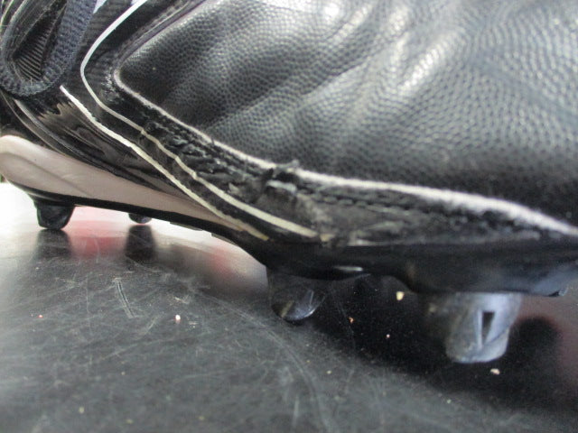 Load image into Gallery viewer, Used Reebok NFL Player Mens 13 Football Cleats
