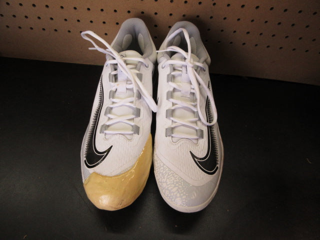 Load image into Gallery viewer, Used Nike Men's Alpha Huarache Elite 4 Low Baseball Cleats - Size 12
