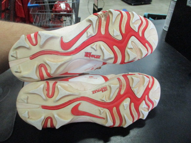 Load image into Gallery viewer, Used Nike Alpha Menace 3 Shark Size 4y cleats
