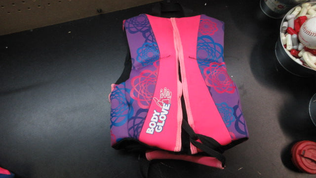 Load image into Gallery viewer, Used BodyGlove Youth Life Vest
