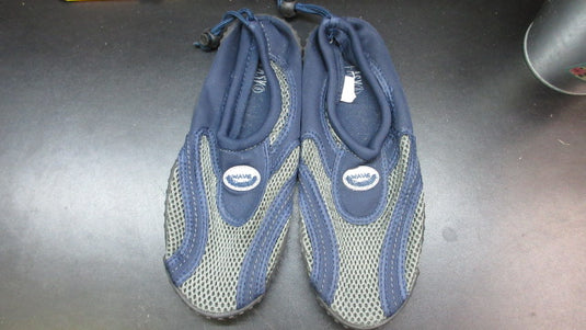 Used Wave Water Shoes - Size 7