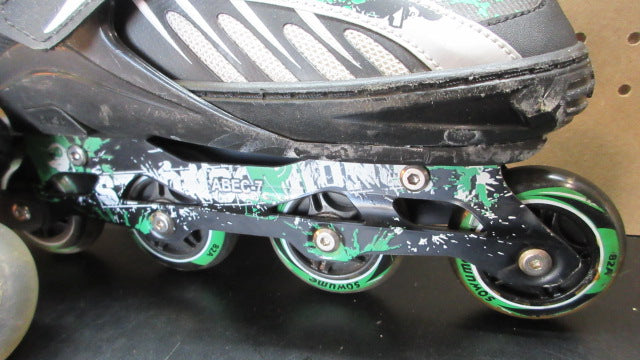 Load image into Gallery viewer, Used Sowume Adjustable Inline Roller Skates - Size 7
