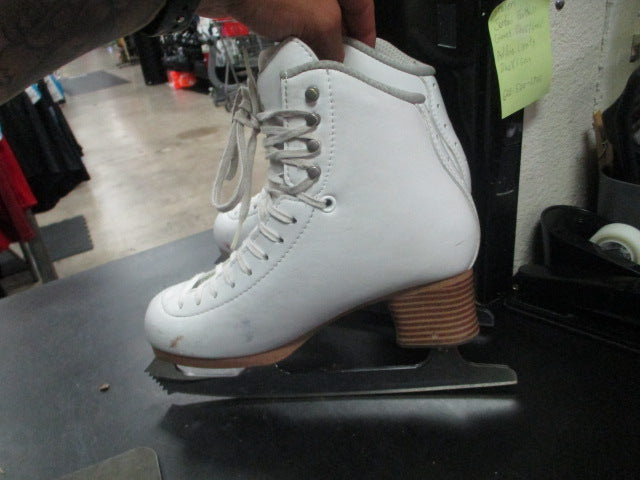 Load image into Gallery viewer, Used Jackson Mirage Size 2 Figure Skates
