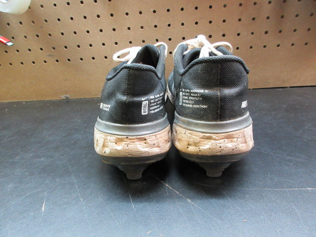 Load image into Gallery viewer, Used Nike Alpha Huarache Elite 3 Low Metal Baseball Cleats - Size 7.5
