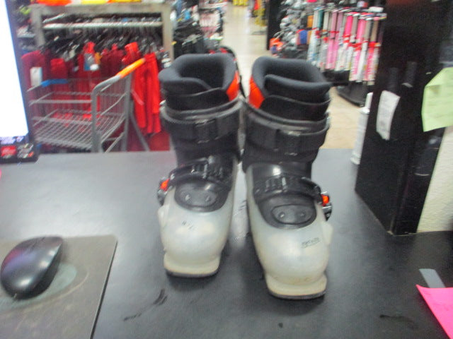 Load image into Gallery viewer, Used Dalbello Menace 2 Downhill Ski Boots Youth Size 3-4
