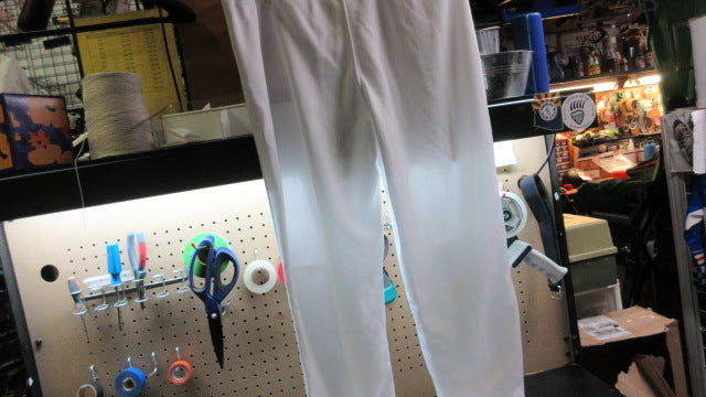 Load image into Gallery viewer, Used Mizuno Open Bottom Baseball Pants - Size Adult XL
