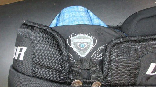 Used Warrior Ruckus Hockey Breezers - Size Youth Medium