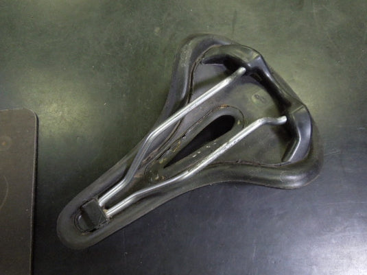 Used Phorm S/310 Gel Max Ladies Bike Saddle