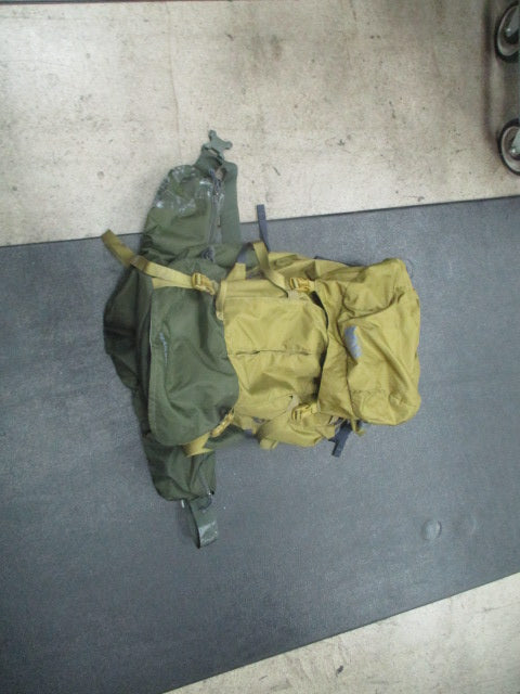 Load image into Gallery viewer, Used Rei Co-Op Trailbreak 60 Hiking Pack
