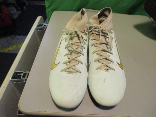 Used Nike Air Zoom Size 9.5 Soccer Cleats