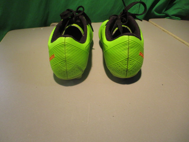 Load image into Gallery viewer, Used Vizari Youth Cleats Size 13.5c
