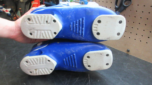 Load image into Gallery viewer, Used Roces Idea Free Adjustable Kids Ski Boots
