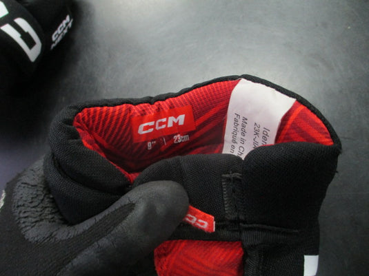 Used CCM Next Hockey Gloves Size 9"