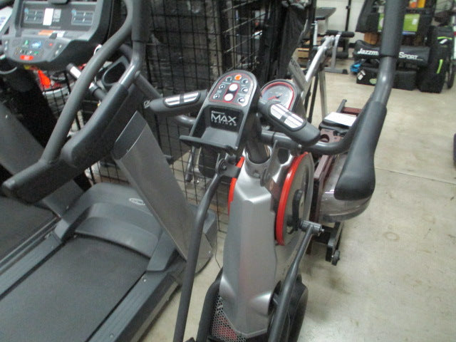 Load image into Gallery viewer, Used Cybex Arc trainer 525AT
