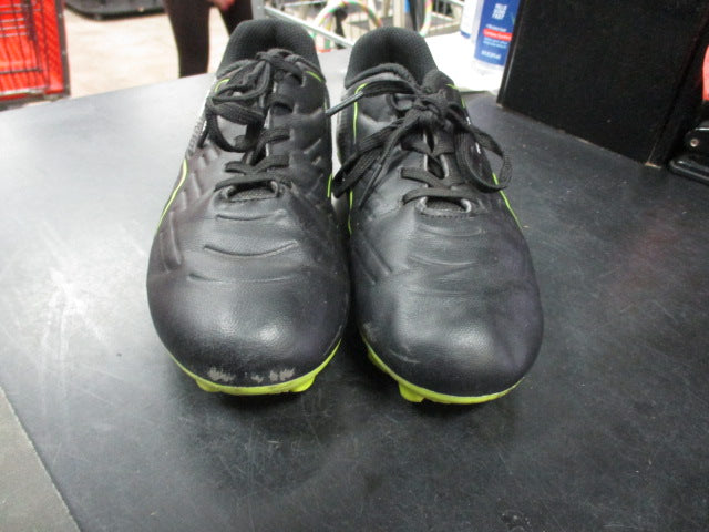 Load image into Gallery viewer, Used Lotto Roma 700 Youth 2Y Outdoor Cleats
