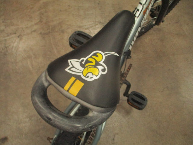 Load image into Gallery viewer, Used Novarra Stringer 16" Kids Bike
