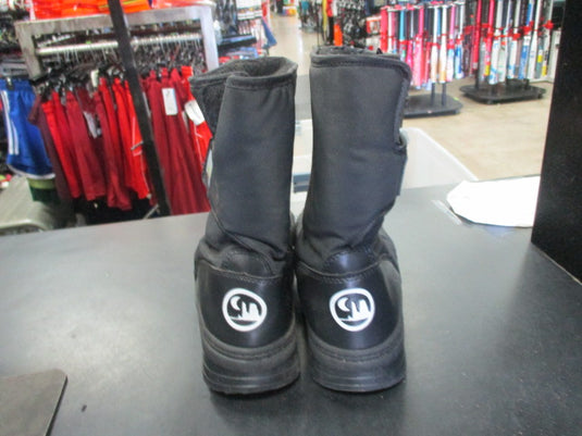 Used Rugged Exposure Size 6 Winter Boots (Has Wear In Toe)