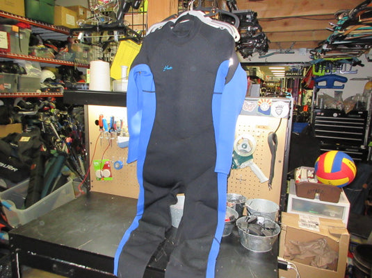 Used Hevto Men Wetsuit 3/2mm - Size Large