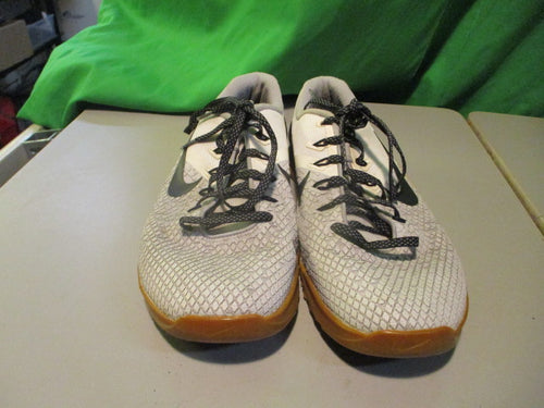 Used Nike  Metcon 4  Size 9.5 Rnning Shoes