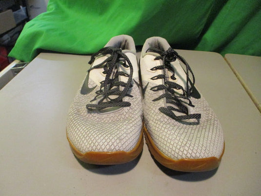 Used Nike  Metcon 4  Size 9.5 Rnning Shoes