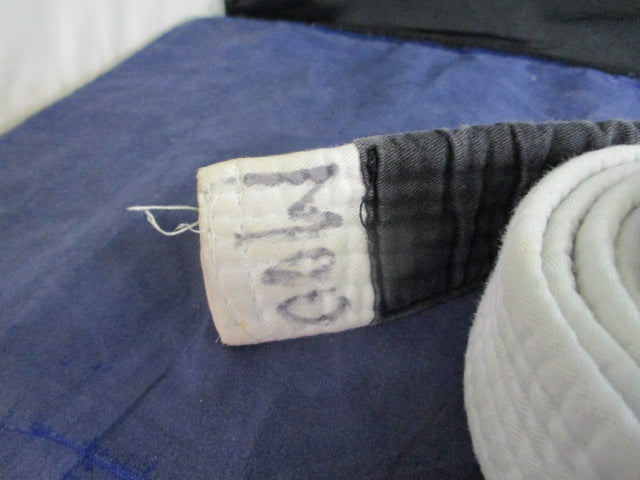 Load image into Gallery viewer, Used Atama Traditional Obi 73&quot; Jiu Jitsu White Belt
