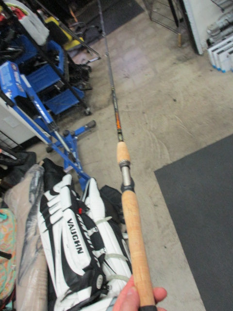 Load image into Gallery viewer, Bass Pro Shops Johnny Morris Signature series jx70mht Fishing Pole
