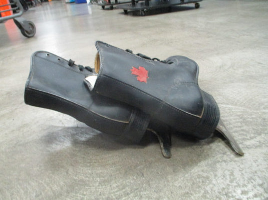 Used Vintage 1960s Canadian Flyer Figure Skates Size 10