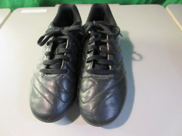 Load image into Gallery viewer, Used Adidas Soccer Cleats Size 2
