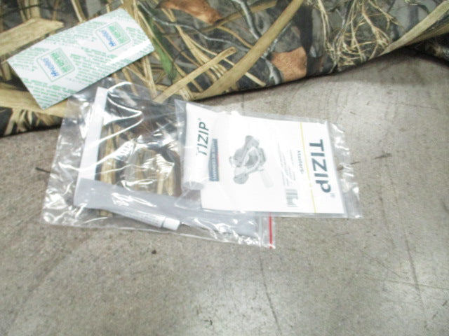 Load image into Gallery viewer, Tidewe QuestWade Size 10 Elite Comfort Zip Breathable Waders
