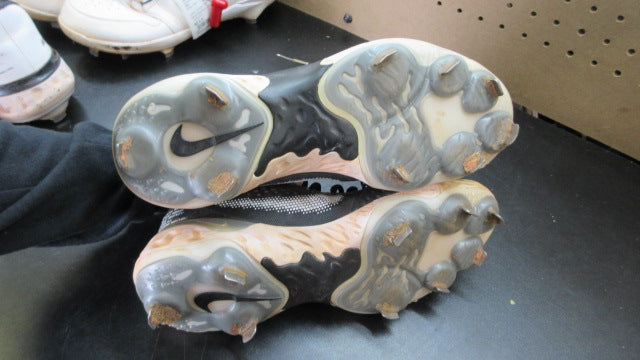 Load image into Gallery viewer, Used Nike Mens Huarache Elite 3 Low Metal Baseball Cleats - Size 7
