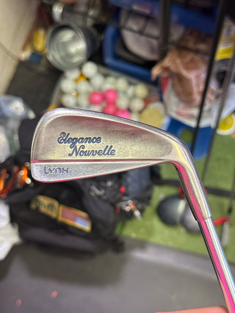 Load image into Gallery viewer, Used Lynx Elegance Nouvelle Right Hand Ladies 4 Iron
