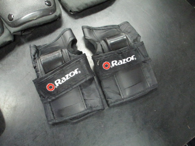 Load image into Gallery viewer, Used Razor Pro Pad 6 pc Set
