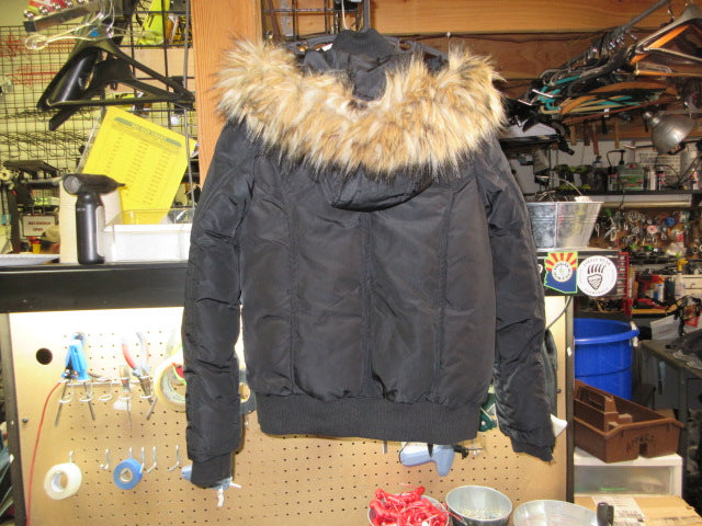 Load image into Gallery viewer, Used Canada Weather Gear Winter Jacket - Size Small
