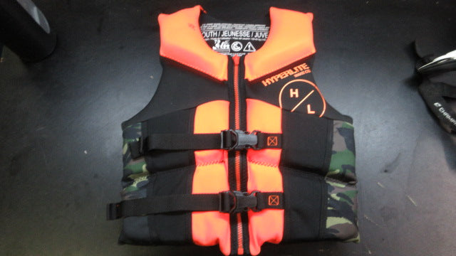 Load image into Gallery viewer, Used Hyperlite Life Jacket - Size 55-88lbs
