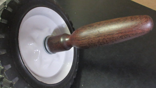 Load image into Gallery viewer, Used Wood Handle Ab Roller

